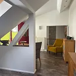 Idyllisches Haus In Direkt An Der Saale Apartmán