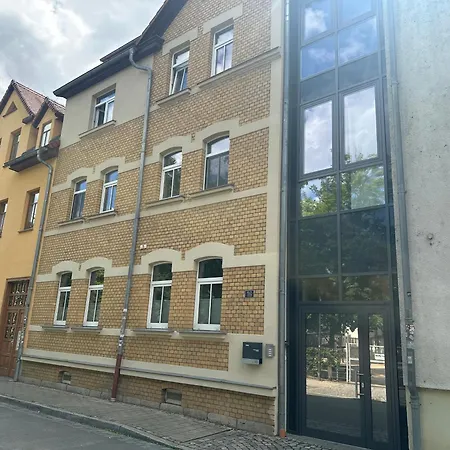 Idyllisches Haus In Direkt An Der Saale *
