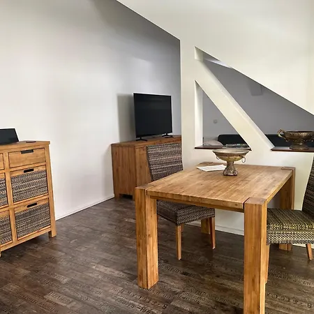 Apartament Idyllisches Haus In Direkt An Der Saale