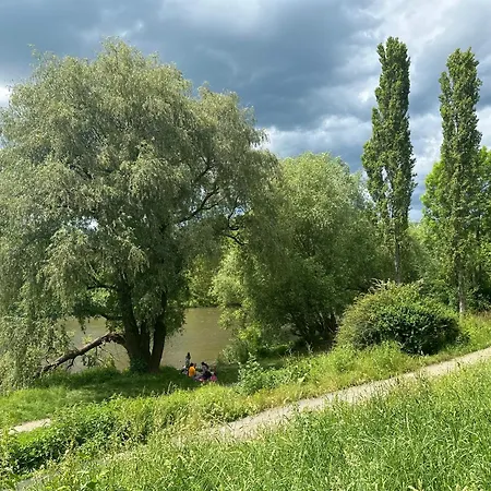 Idyllisches Haus In Direkt An Der Saale