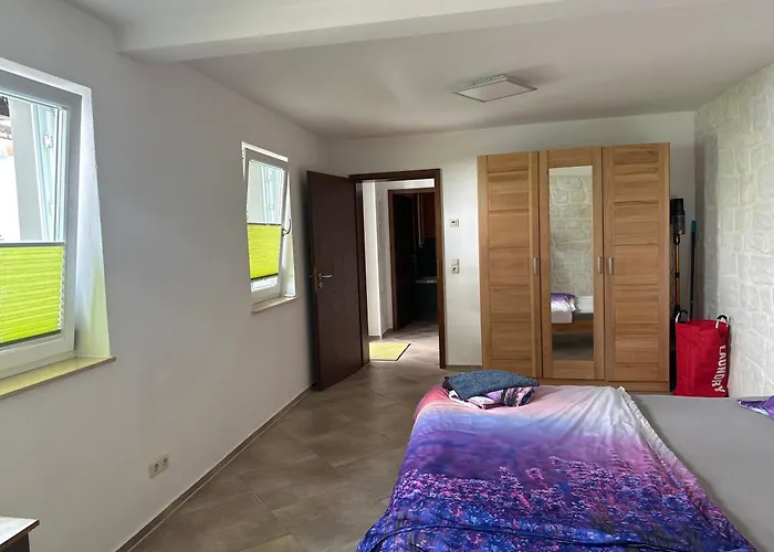 Idyllisches Haus In Direkt An Der Saale *