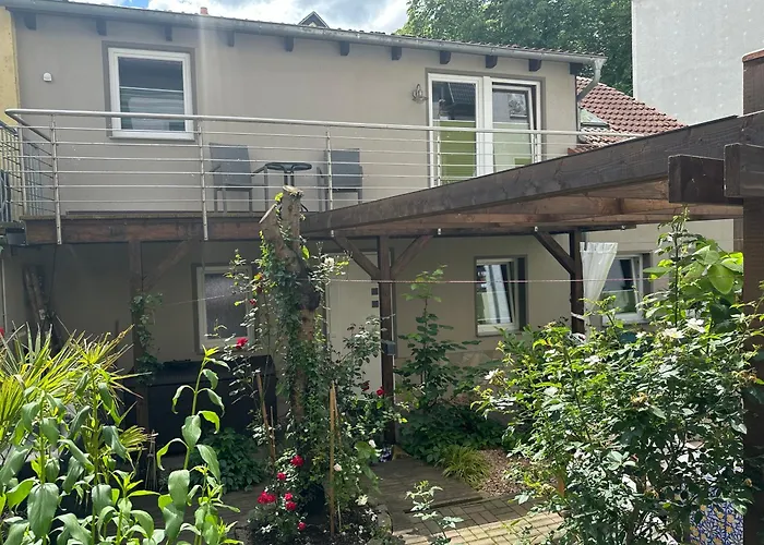 Apartment Idyllisches Haus In Direkt An Der Saale